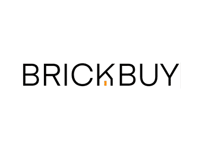 brickbuy | crowdfundingde Logo von Brickbuy mit dem Schriftzug in Schwarz und einem orangefarbenen Haus Symbol